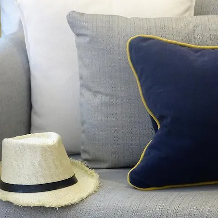 Mon Repos Liston Apartmán *